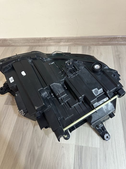 Фара Audi Q4 E-tron