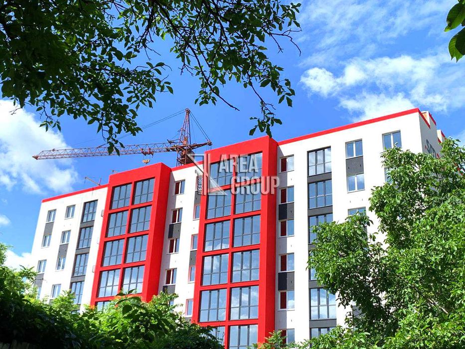 Продається остання 2-кімнатна квартира у збудованому будинку.