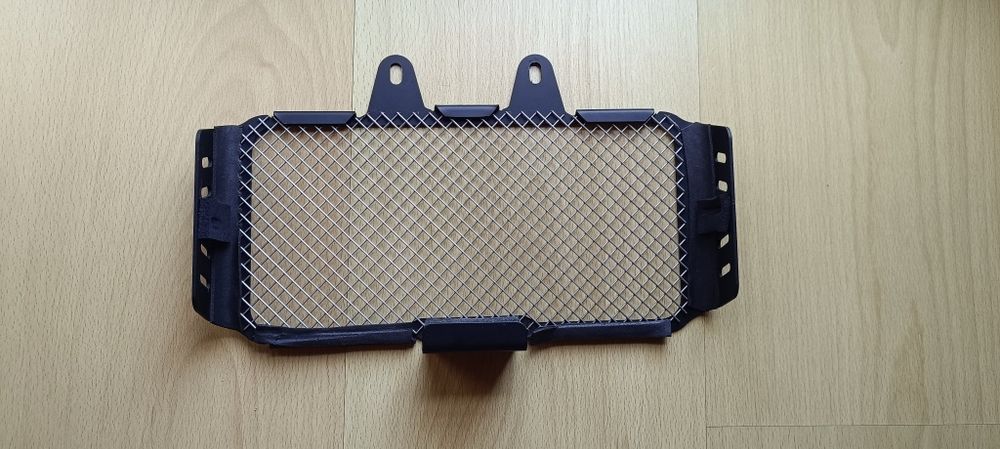 BMW r nine t (diverso material)