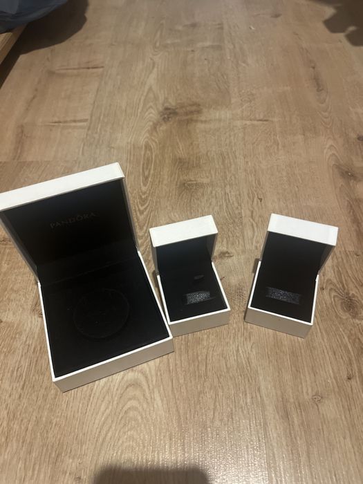 Pudełka na bizuterię pandora