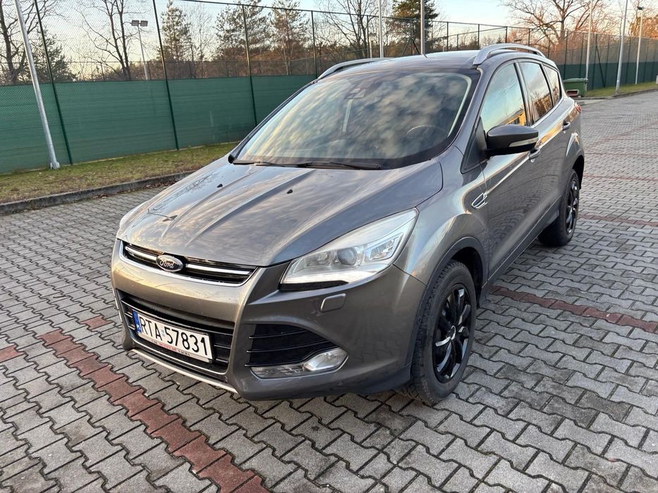 Ford Kuga 4x4  bogato wyposażony HAK  AUTOMAT