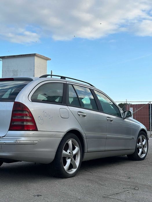 Mercedes C 220 CDI para Peças