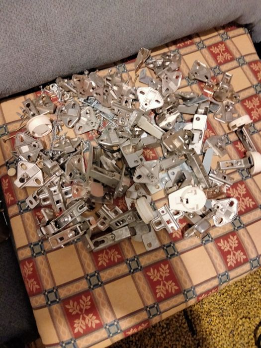 Peças para portas.