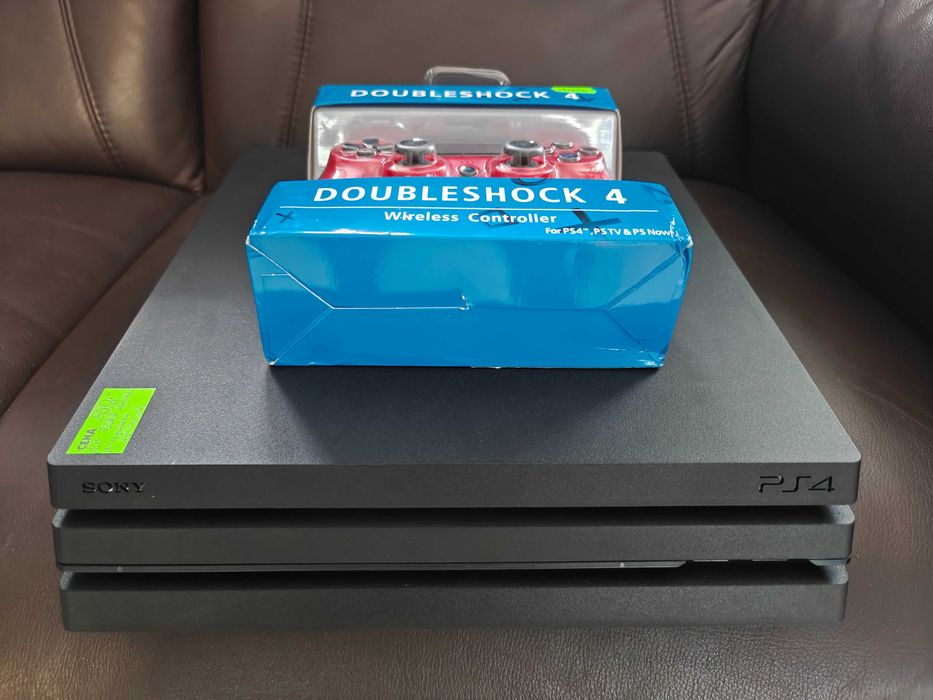 konsola PS4 Playstation 4 Pro pad zamiennik po czyszczeniu