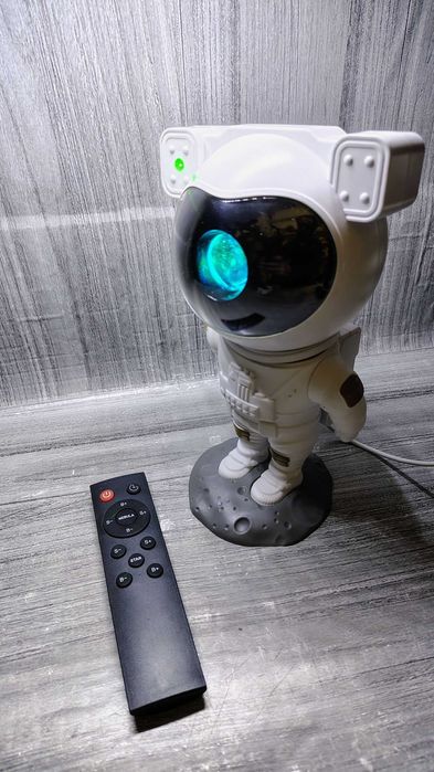 Projektor gwiazd - lampka nocna - Astronauta