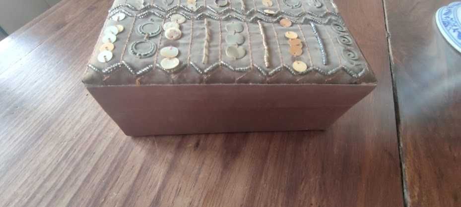 Caixa de Costura Antiga