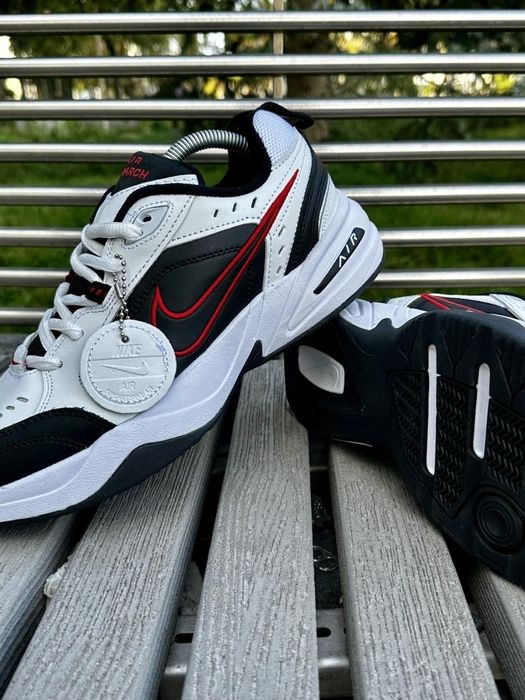 nike air monarch 4 white black red
