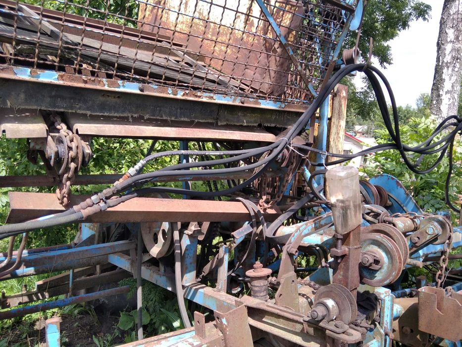 Продам Бурякозбиральний Комбайн