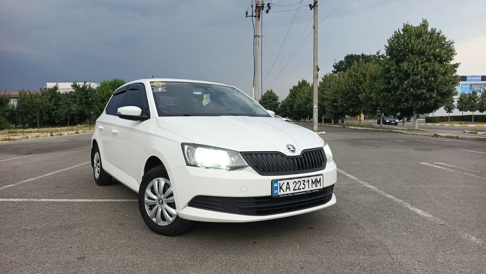 Продам Skoda Fabia 2017