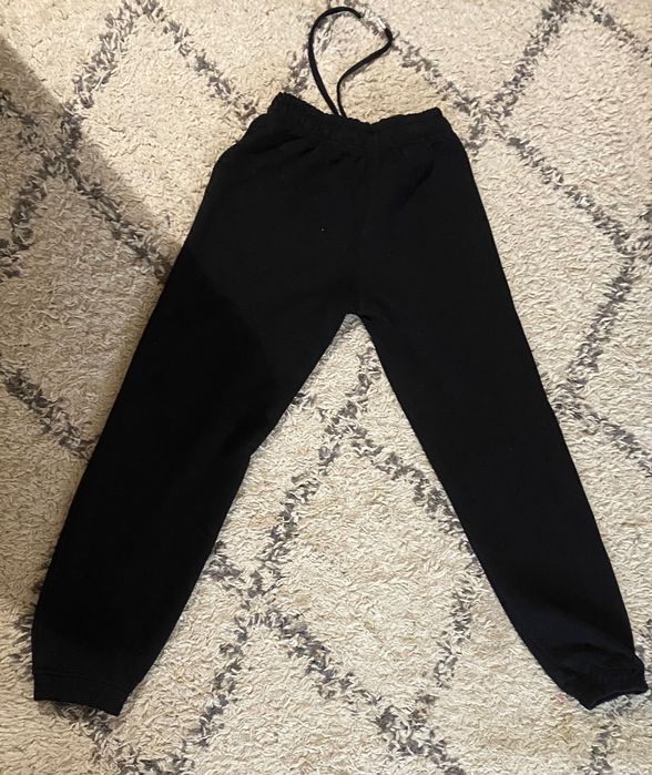 BERSHKA jogger Чорні спортивні штани трикотажні без утеплювача