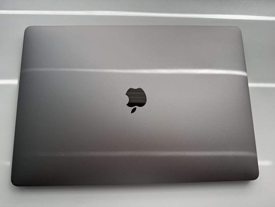 Apple Macbook Pro 15 2017 i7/16/1TB 97%