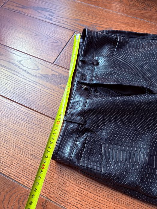 Spódnica z eko skóry