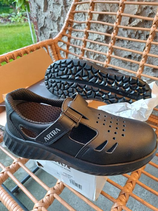 Buty ochronne bhp z blachą rozmiary 40/41 / Nowe