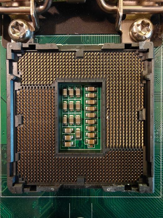 Servidor 1U ASUS P8B-X + Xeon E3-1245 v2 + 16GB DDR3 ECC - sem PSU