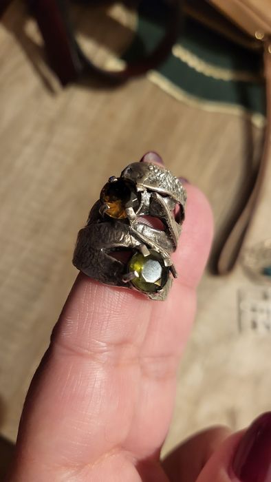 Diversos aneis em prata (contrastada)