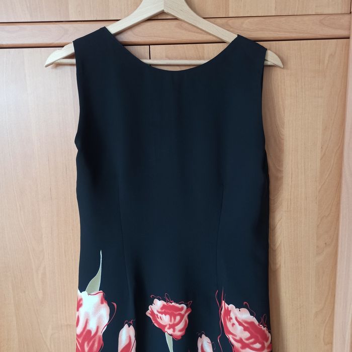 Sukienka czarna w maki rozm 36-38