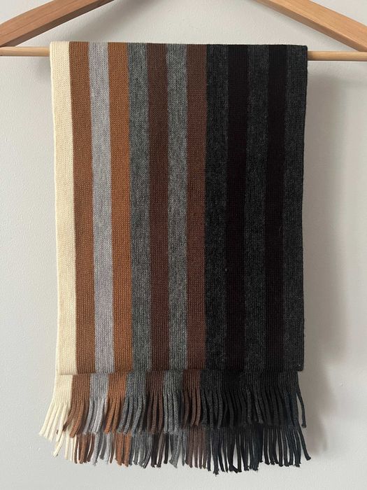 Szalik w paski bez metki