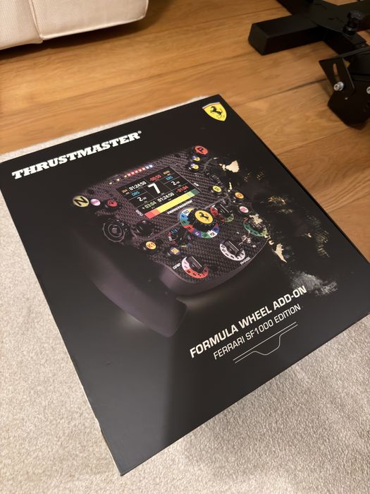 Simulador Completo SimRacing - RSeat V3 + Thrustmaster T-GT + Aro Ferrari SF1000 + Aro Sparco R383