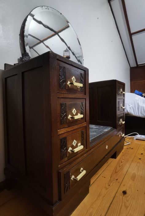 Pechiché Penteadeira Séc. XIX