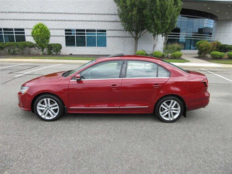 Volkswagen Jetta      2017