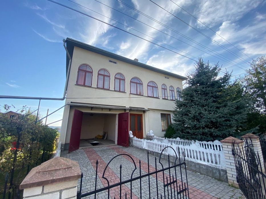 Великий Будинок у Заліщиках