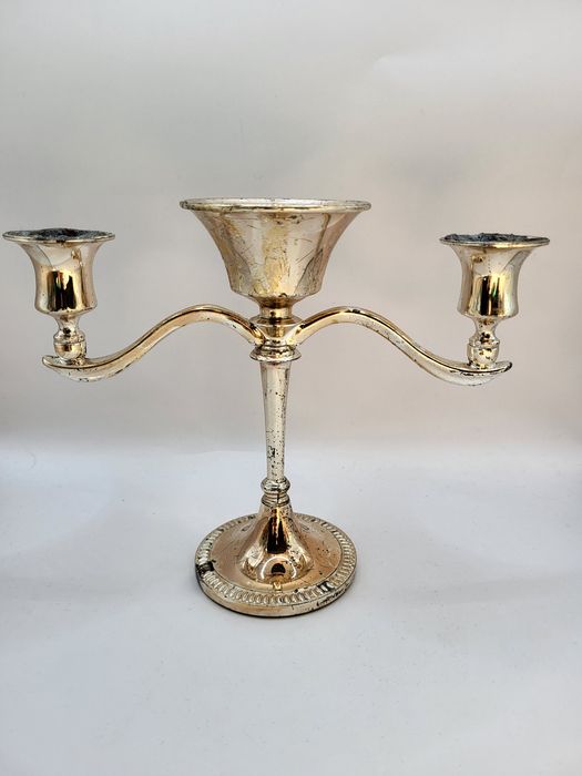 Posrebrzany trójramienny świecznik