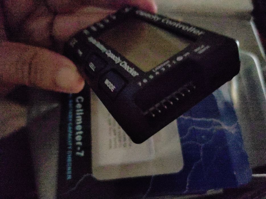 Aparelho para testar baterias