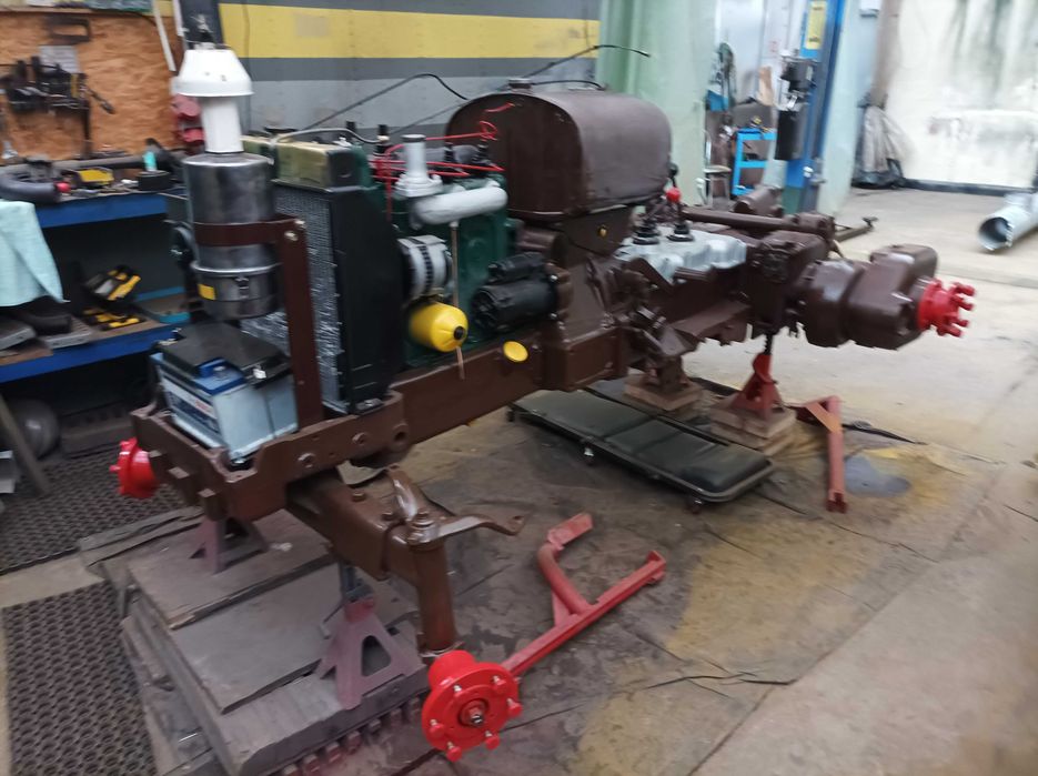 Ciągniki rolnicze -traktory Odrestaurowanie Gdynia ul. Hutnicza 12a