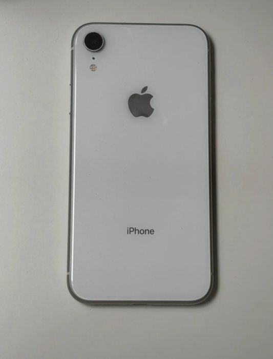 Iphone xr 64gigas