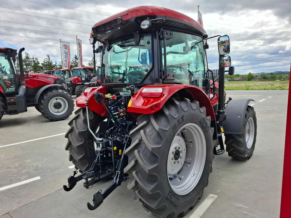 Ciągnik rolniczy CASE IH Farmall 100A New Design - RATY 0 %