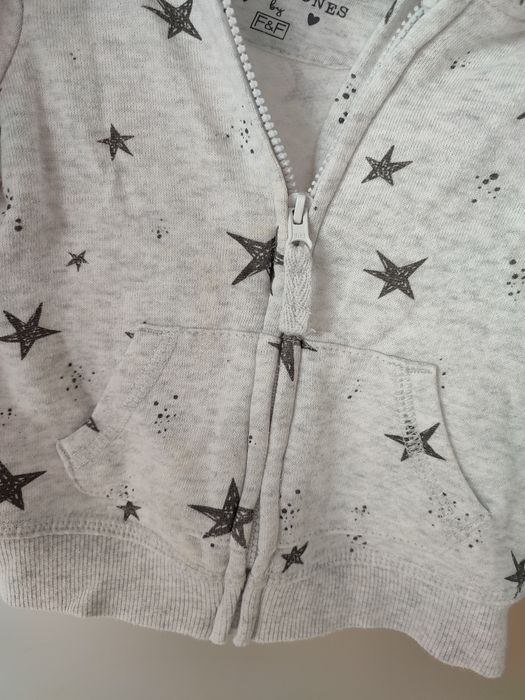 Bluza z kapturem rozpinana w gwiazdki z uszkami Misia