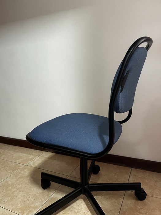 Cadeira de escritório azul e preto - IKEA