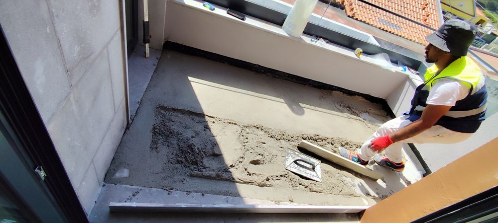 Fazemos trabalhos de remodelação, construção de raiz e light steel fra