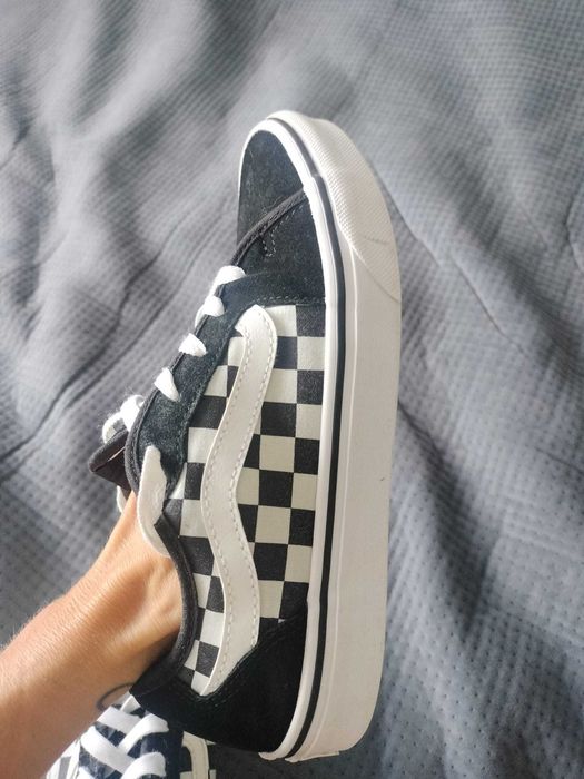 Trampki Vans rozm 38. 5 . Raz założone . Sprzedaż grzecznościowa