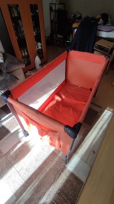 Cama de viagem com colchão