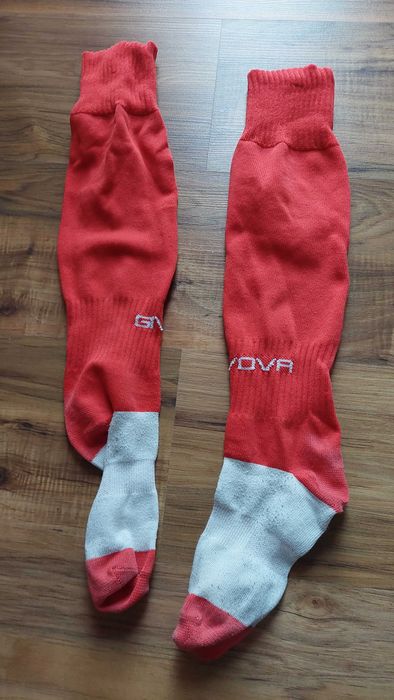 Getry piłkarskie Givova długie białe czerwone