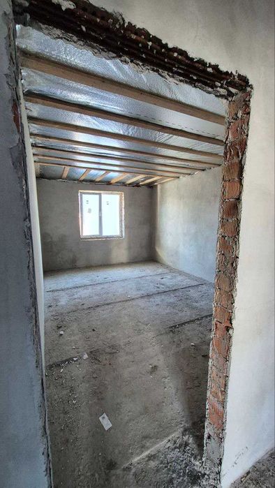 Продаж  зданого Таунхауса с Вовчинець.