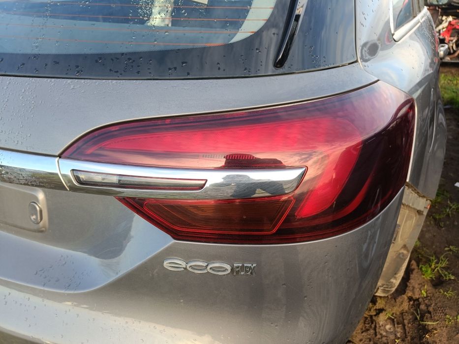 Lampa prawa lewa tył Opel Insignia A kombi lift LCI LED Stan bdb Wysył