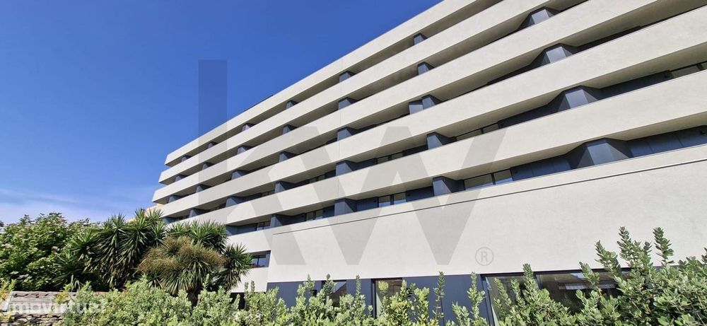 Arrendamento - T2 novo com terraço em Paranhos, Porto