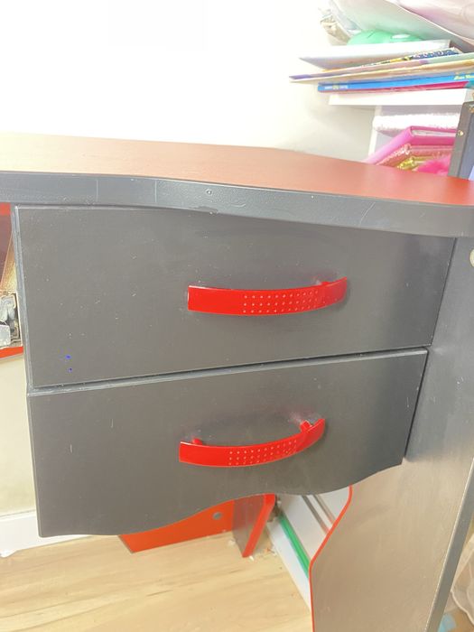 Стол письменный компьютерный