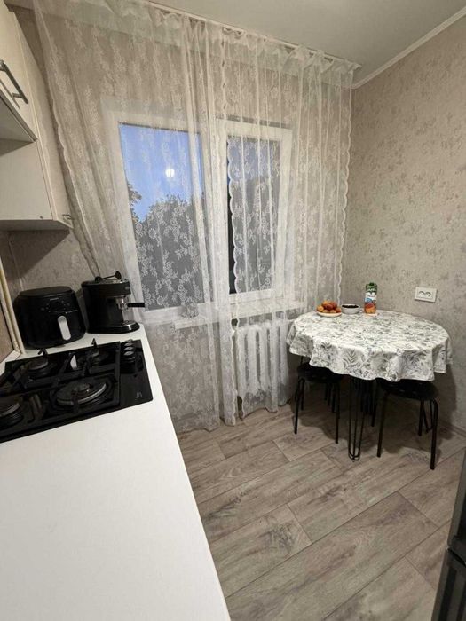 Продам 2-к квартиру з ремонтом на Черемушках, Інглезі/Космонавтів (3-339-951 ОФ)