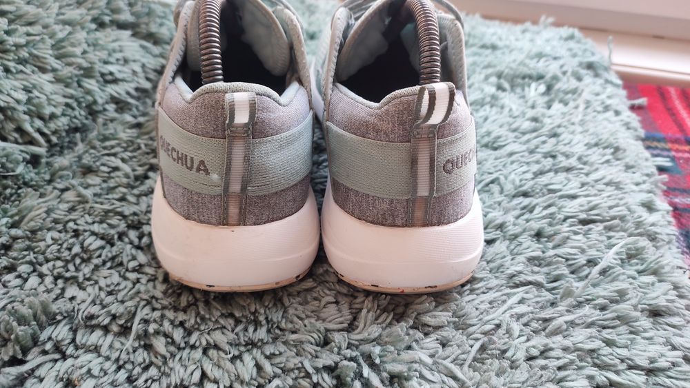 Кросівки QUECHUA, 40 р., 26 см