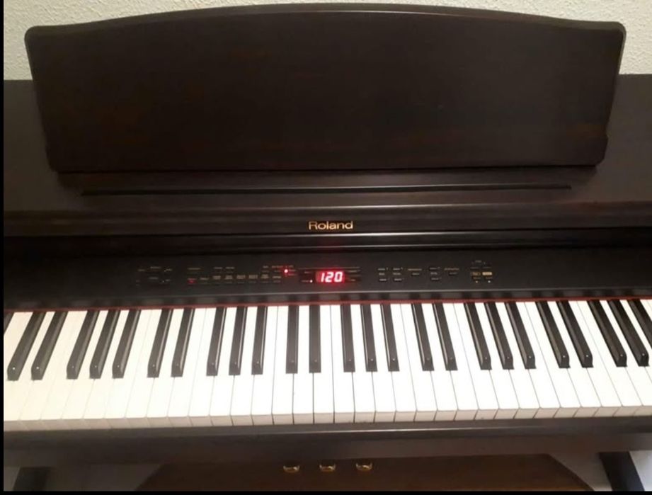 Piano Roland Digital