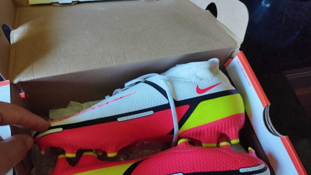 Chuteiras nike gt2 phantom academy DF FG/MG red yellow white