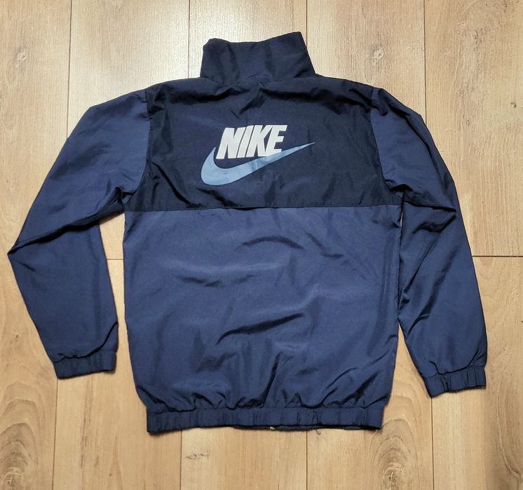 Bluza kurtka  wiatrówka Nike roz 10-12, 140-152 cm lat jak nowa