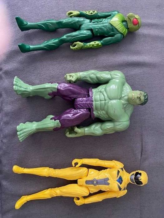 Lote de 14 bonecos Super Herois com 30 cm