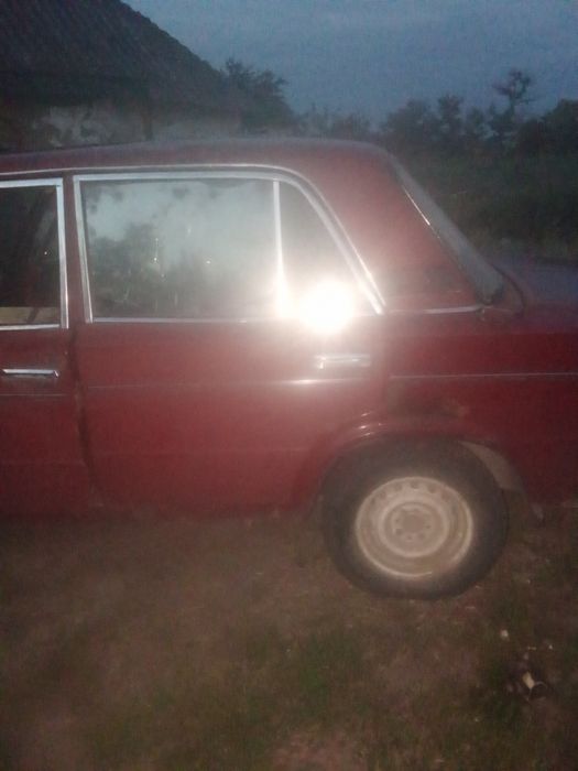 Продам ВАЗ-2103.