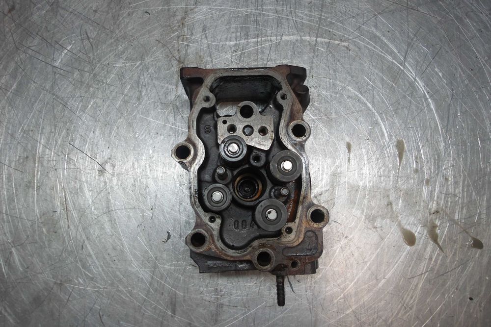 Głowica do silnika Scania DC 1102. Cylinder head Scania DC 1102