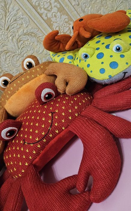 Краб,скат та коник