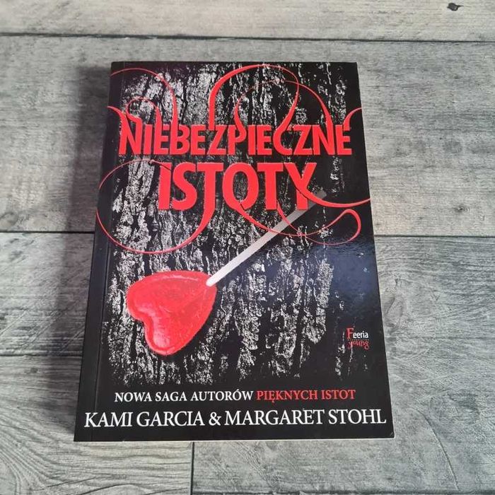 Książka Niebezpieczne istoty tom 1